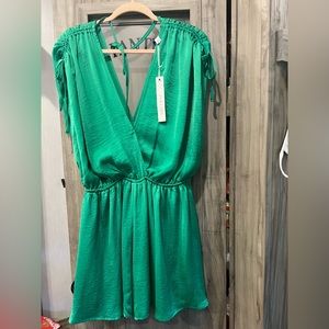New Boutique Kelly Green Romper L